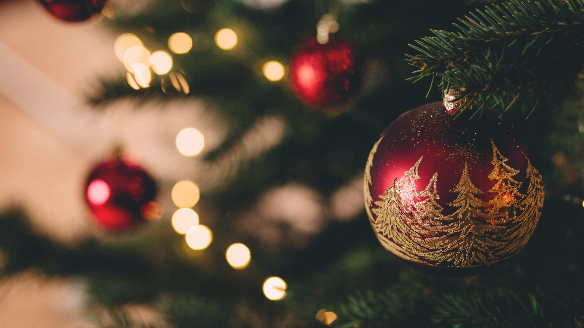 Frohe Weihnachten und Besinnliche Feiertage von Völkl Immobilienverwaltung